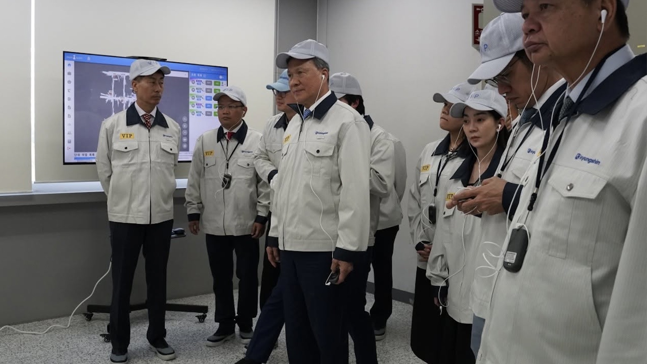 柬埔寨寻求摆脱服装业依赖，吸引韩国高端制造投资
